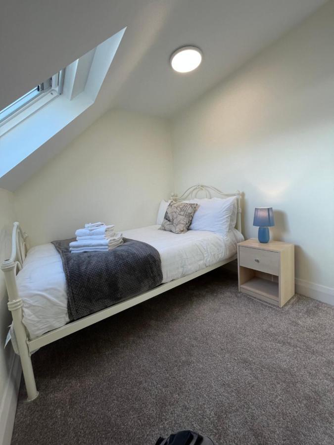 Standard Triple Room with Sea View